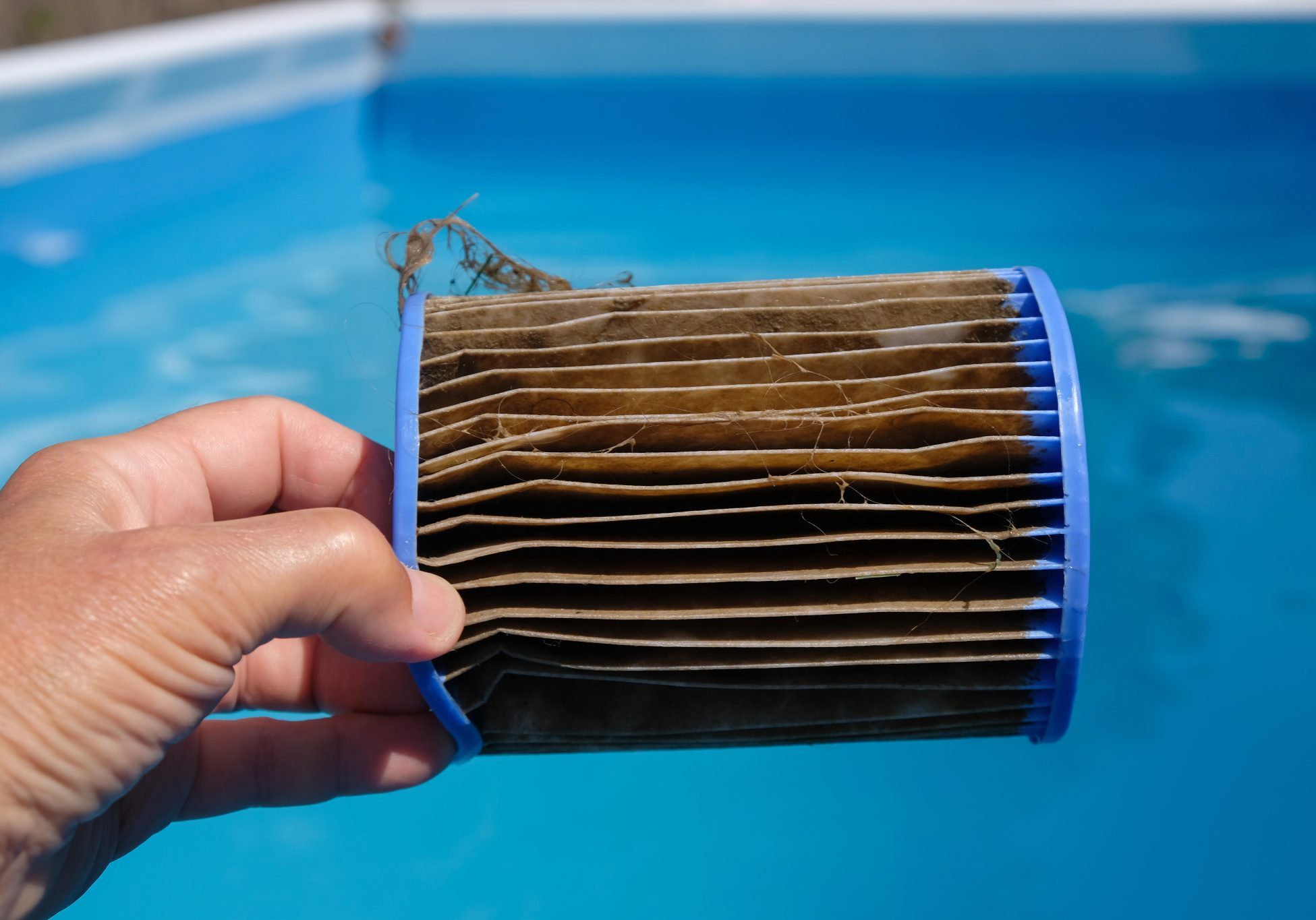 Identify Pool Filter Issues & Ensure Sparkling Water